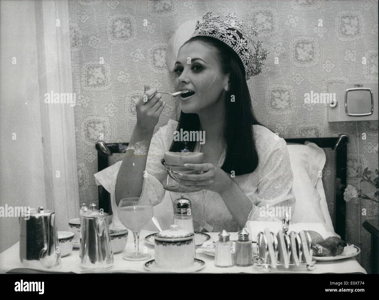 Nov. 11, 1967 - Breakfast In Bed For The New ''Miss World'': Miss Peru, 21-year-old Madeline Hartog-Bel, who last night became ''Miss World'' was served with breakfast in bed as she awoke to her new wonderful world at the Waldorf Hotel this morning. Photo shows Miss Peru (Madeline Hartog-Bel) the new ''Miss World'' sits up in bed with her breakfast on a tray at the Waldorf Hotel, London, this morning. Stock Photo