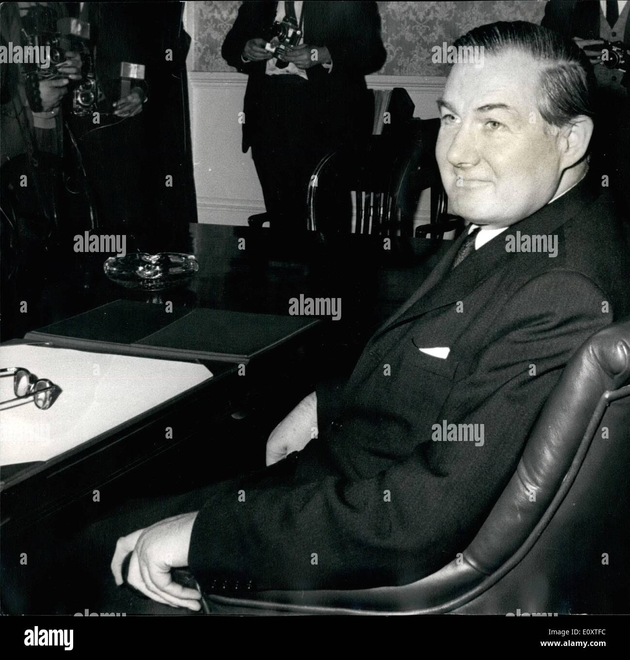 Nov. 11, 1967 Mr.Callaghan at the home office Photo shows Mr.James