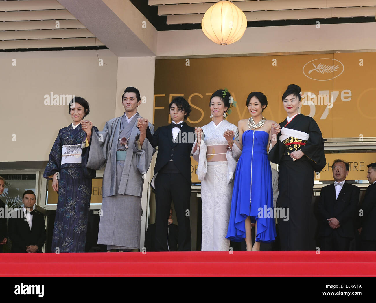 Cannes. 20th May, 2014. Japanese actress Makiko Watanabe, Japanese actor Jun Murakami, Japanese actor Nijiro Murakami, Japanese director Naomi Kawase, Japanese actress Jun Yoshinaga and Japanese actress Miyuki Matsuda (from L to R) arrive for the screening of 'Futatsume No Mado' (Still The Water) during the 67th annual Cannes Film Festival, in Cannes, France, 20 May 2014. The movie is presented in the Official Competition of the festival which runs from 14 to 25 May. Credit:  Ye Pingfan/Xinhua/Alamy Live News Stock Photo