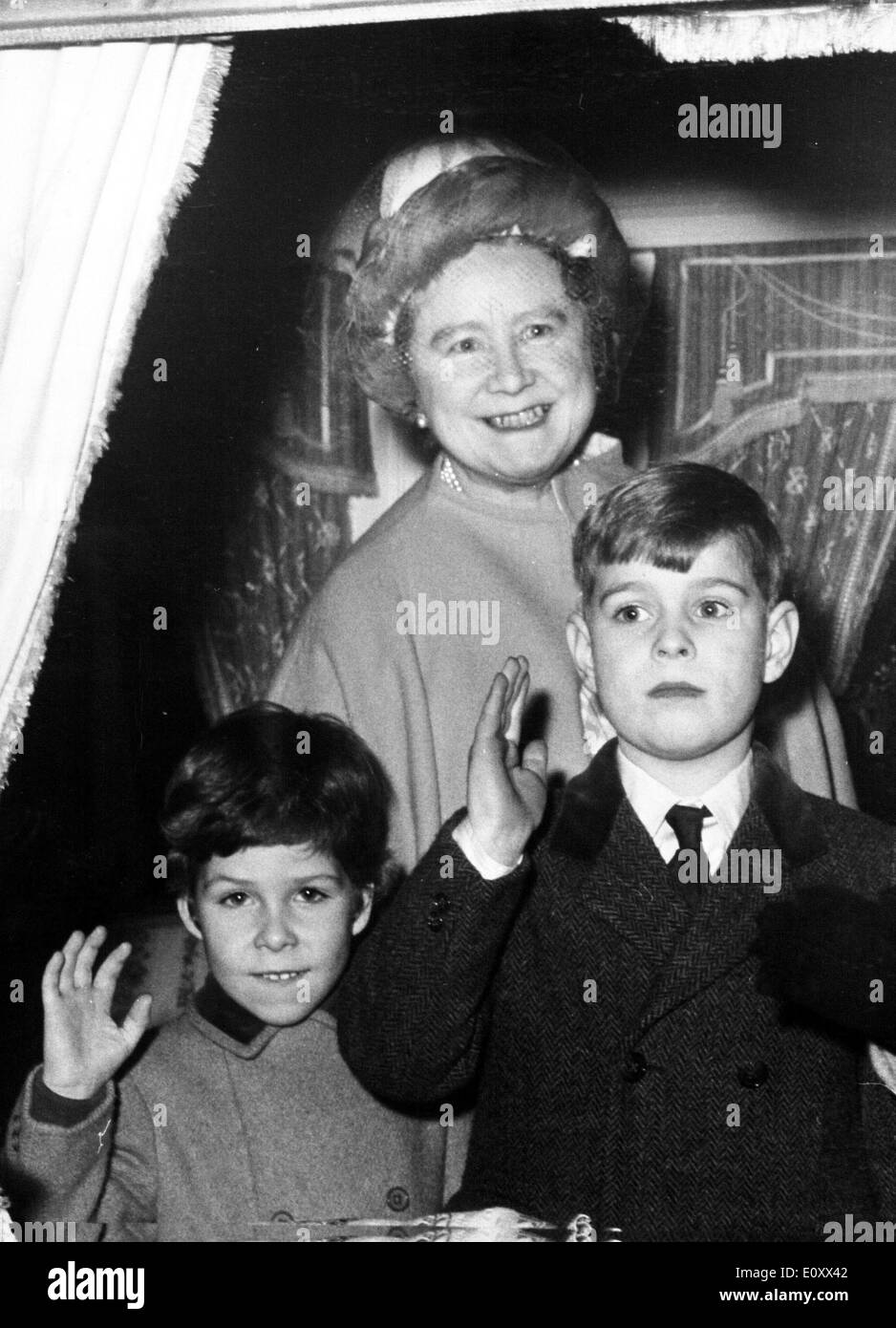 Queen Mum with Prince Andrew and Viscount Linley Stock Photo