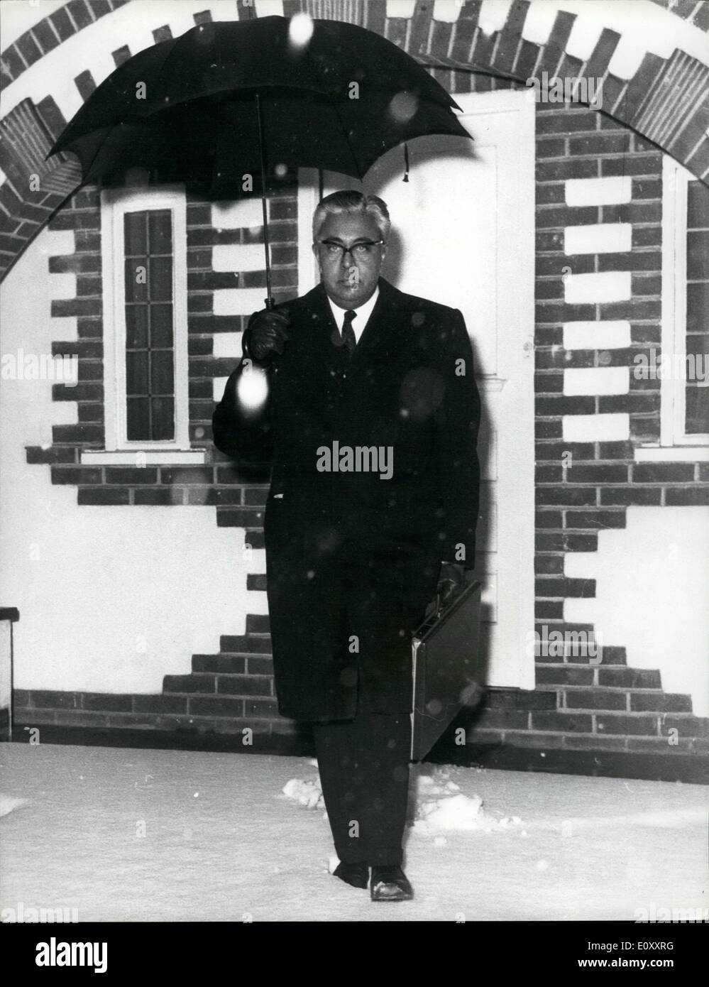 Jan. 09, 1968 - 9-1-68 Savundra Trial opens today Ã¢â‚¬â€œ The trial of Dr. Emil Savundra, 43-year old former head of the Fire, Stock Photo