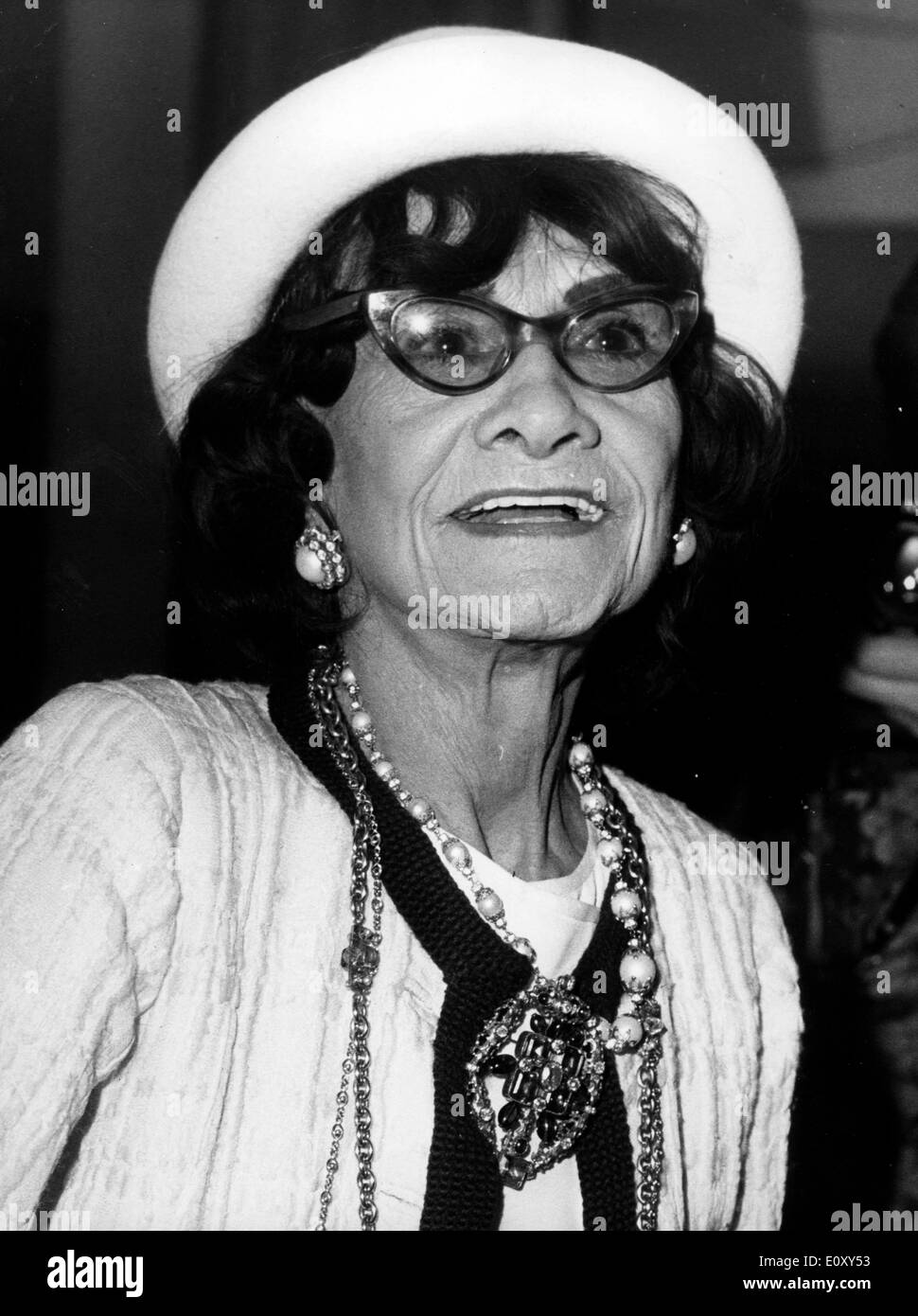 Gabrielle coco chanel hi-res stock photography and images - Alamy