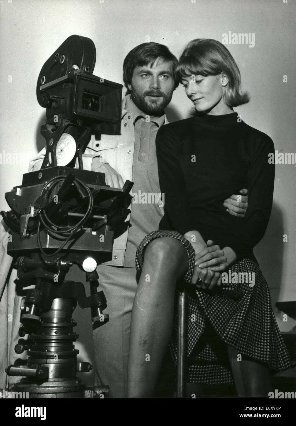 Apr. 04, 1968 - British actress Vanessa Redgrave is now in Rome to turn in the film ''A quiet place in the country'', costarring with her fiancee Franco Nero. The film counts the story of a ''pop'' painter who leaves the city to go together his love in a country villa. Photo shows Vanessa Redgrave and Franco Nero holding a press conference announcing the start of the film. Stock Photo