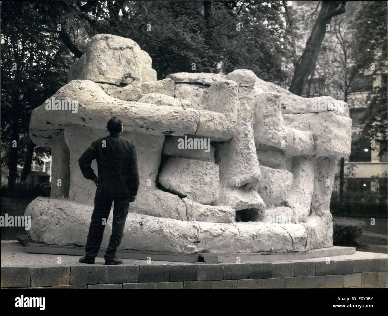 1968 museum paris hires stock photography and images Alamy