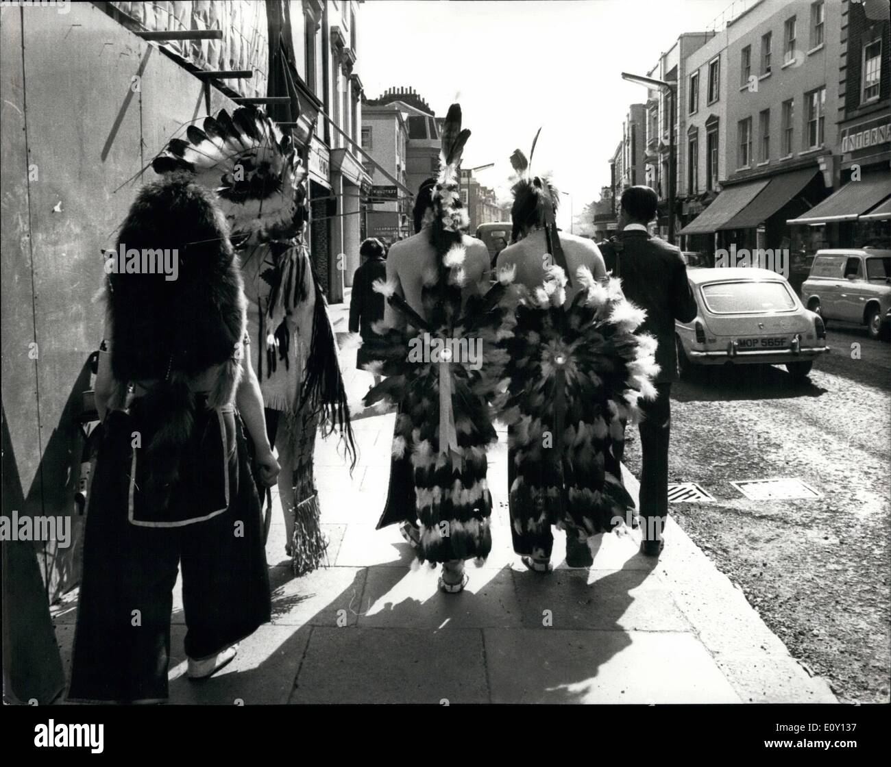 Opening i lord kitcheners thing hires stock photography and images Alamy