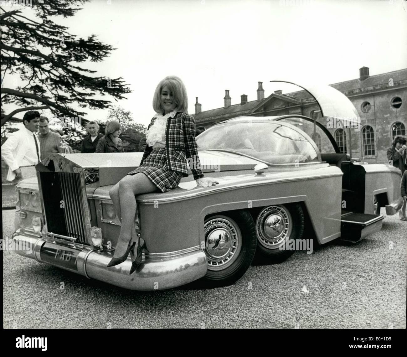 May 05, 1968 - The World's Biggest And Most Expensive Car Fabulous Fab One: The biggest most expensive and most futuristic cairn the world was unveiled at reception today at the Duke of Bad ford's home Woburn Abby, Beds. The car, Fab One, is a full size, fully Operational version of the pink limousine used by the TV Puppet heroine lady Penelopa in Garry Anderson's series 'Thunderbird's' and in his United Artists feature film 'Thunderbird Six' Fab one weighs more than the tone is eight feet wide and twenty two feet six inch long, contain its own and computer, closed circuit T.V Stock Photo