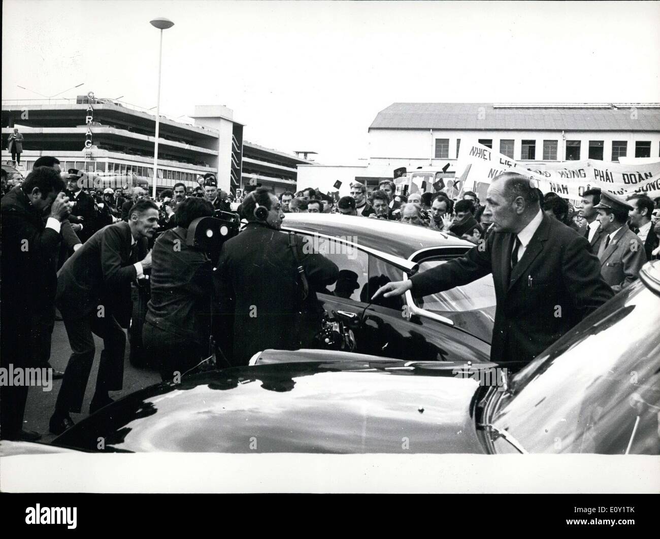 May 09, 1968 - North Vietnam Delegate Xuan Thuy Arrives at Conference in Paris ESS. Stock Photo