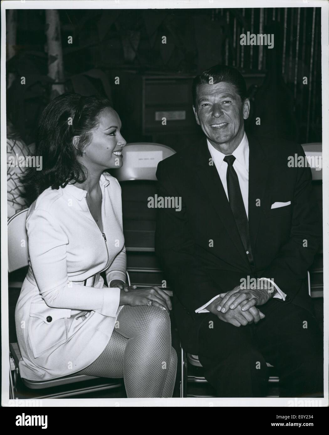 Jun. 06, 1968 - Israeli actress Alizia Gur chats with California Governor Ronald Reagan backstage at huge Hollywood bowl rally celebrating first Anniversary of Israel's June Victory. Stock Photo