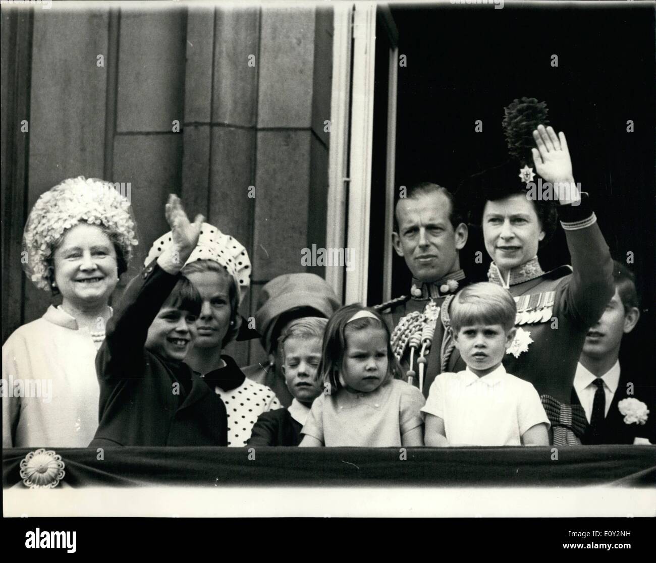 Jun. 06, 1968 - H.M. Queen And Members Of The Royal Family On The Balcony: H.M. The Queen with other members of the Royal family appeared on the Balcony of Buckingham Palace to wave to the crowd after the Trooping ceremony to celebrate the official birthday of the Queen. The fly past had to be cancelled owing to bad weather. Photo shows H.M. The Queen waves from the balcony to the crowd with other members of the royal family. L-R. Queen Mother, Prince Andrew waving, behind is the Duchess of Kent, her two children The Earl of St Stock Photo