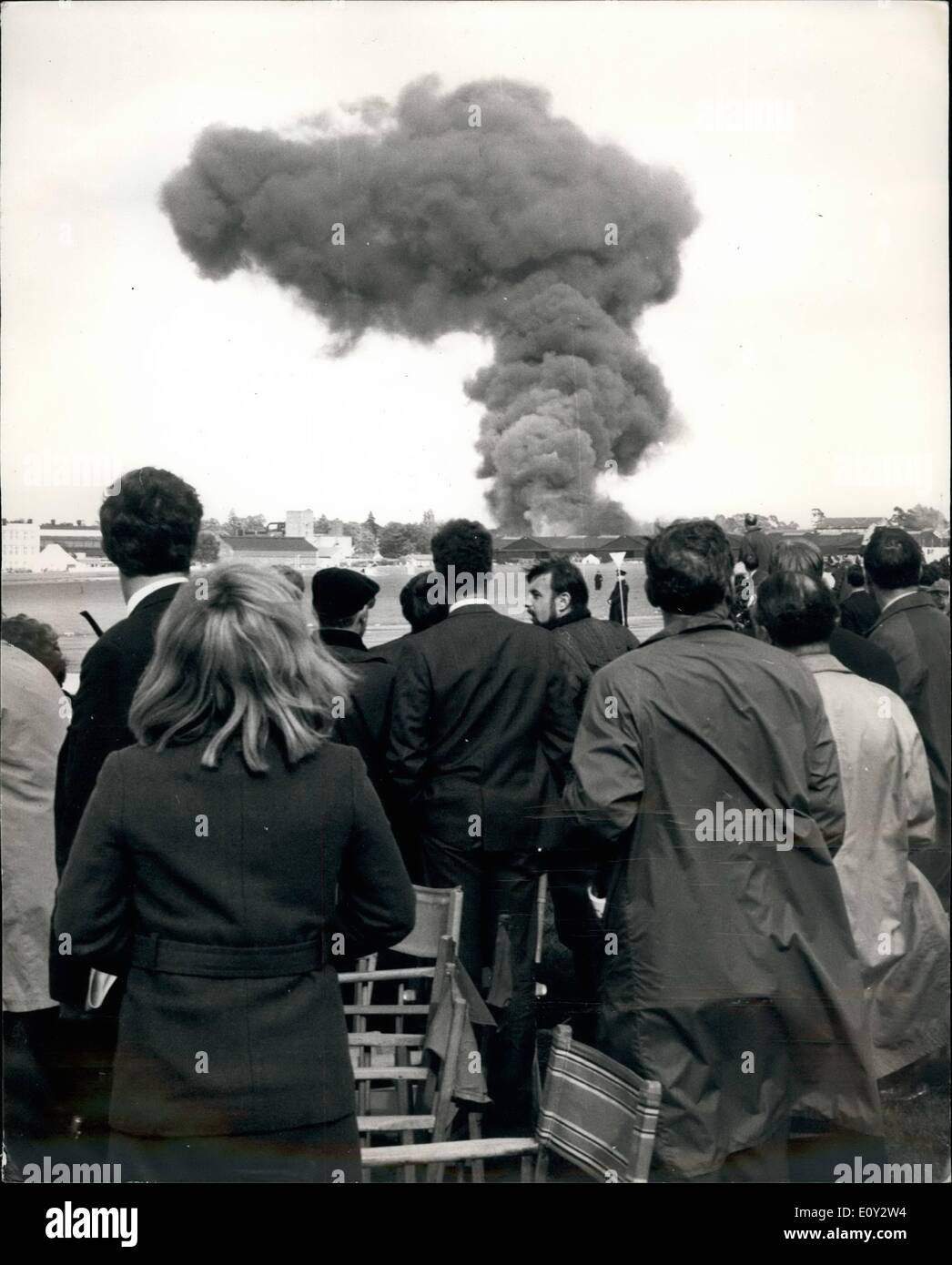 Sep. 09 1968 French Aircraft crashes at Farnborough air Show