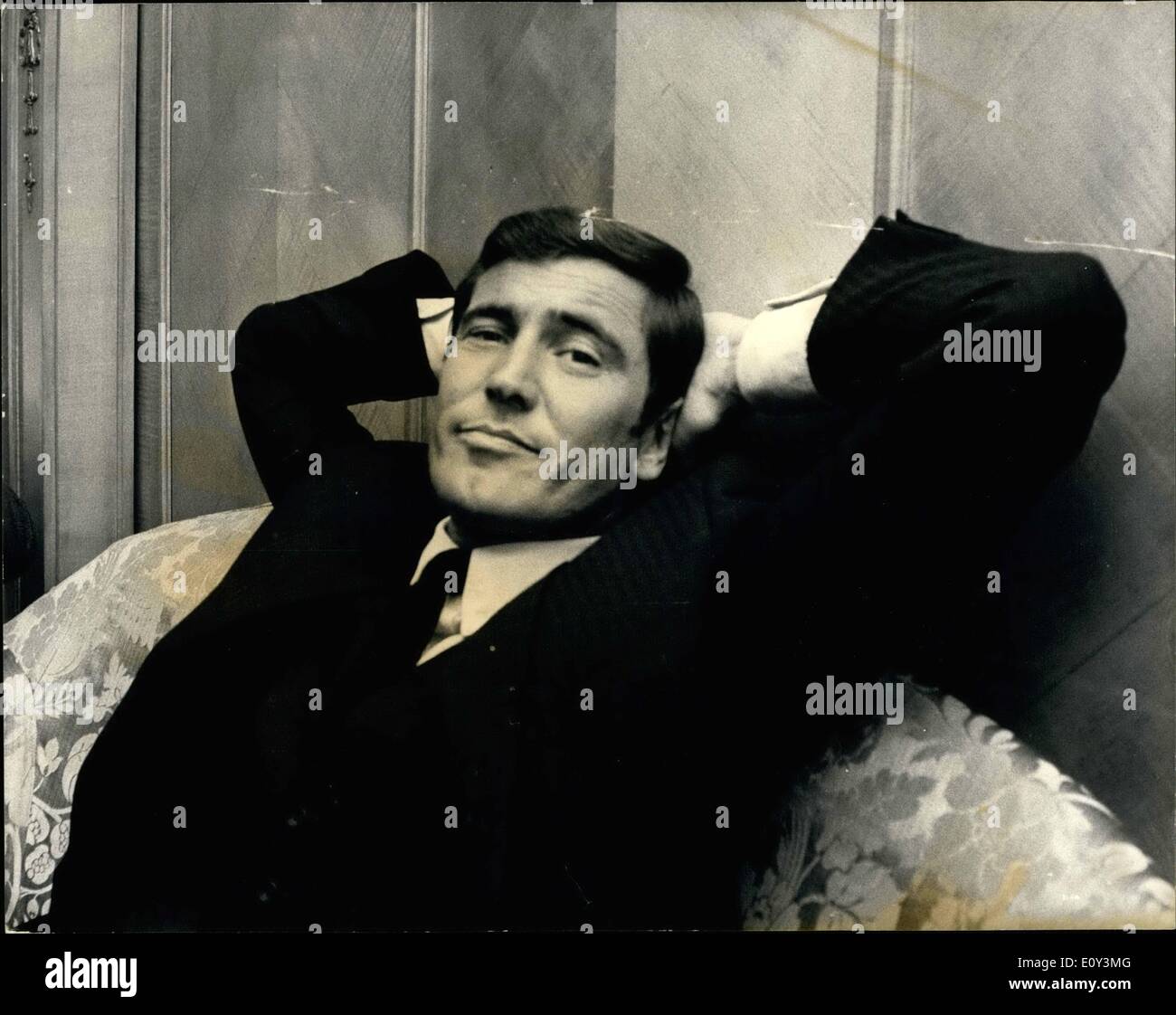 Oct. 07, 1968 - October 7th, 1968 The new James Bond. The new James Bond, is 27-year old male model George Lazenby, a tall ragged Australian, who has no acting experience. He is only known in England for his TV commercials. Now he is become an international star overnight playing 007 in the sixth Bond film On Her Majesty's Service . The original Bond, Sean Connery, was asked to return but he refused. Photo Shows: The new James Bond George Lazenby, seen during a press conference this evening at the Dorchester Hotel Stock Photo