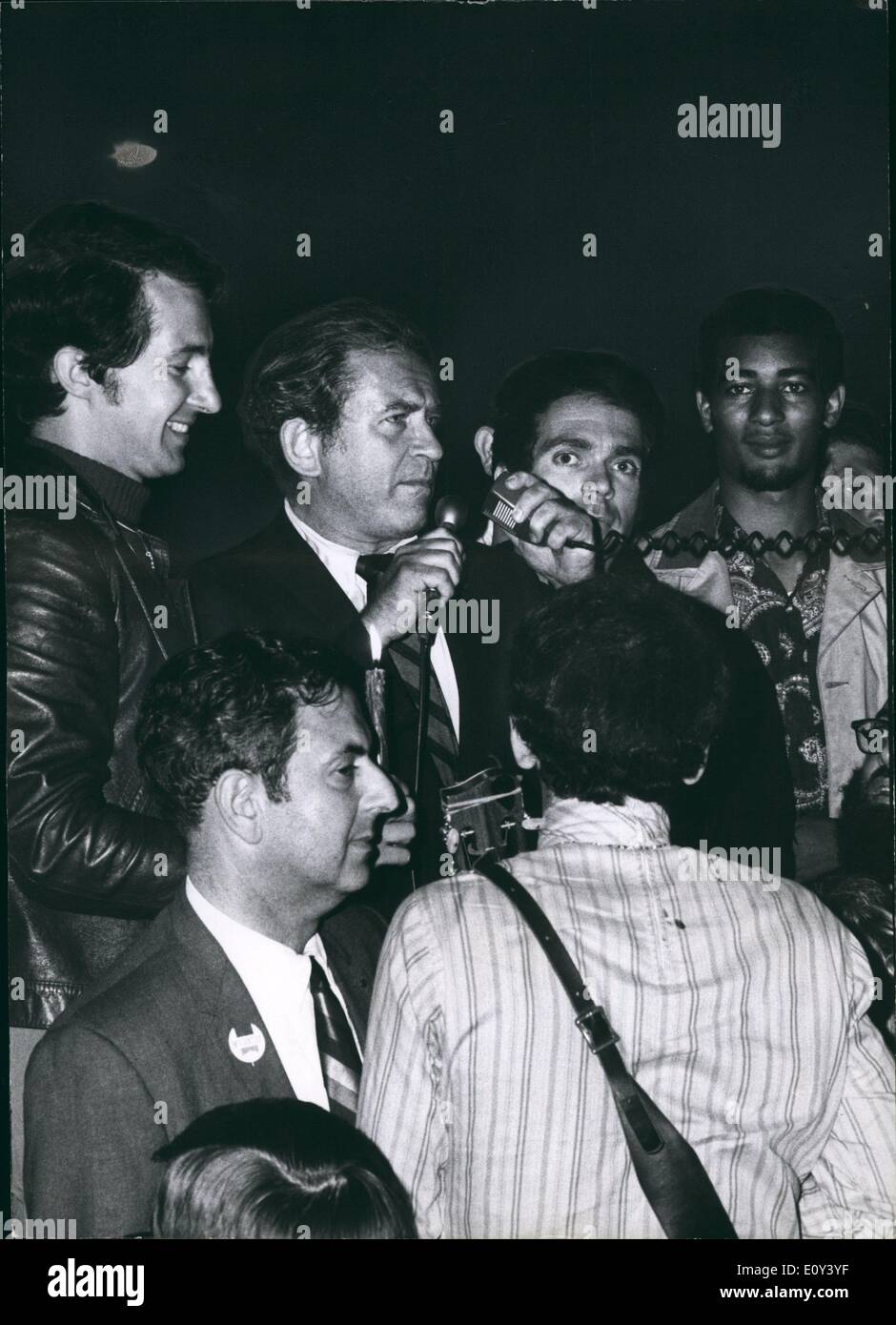 Oct. 10, 1968 - Norman Mailer: At the Democratic convention Chicago, August 1968. Norman Mailer and student leaders, in Grant part, during the Democratic Convention in Chicago. Stock Photo