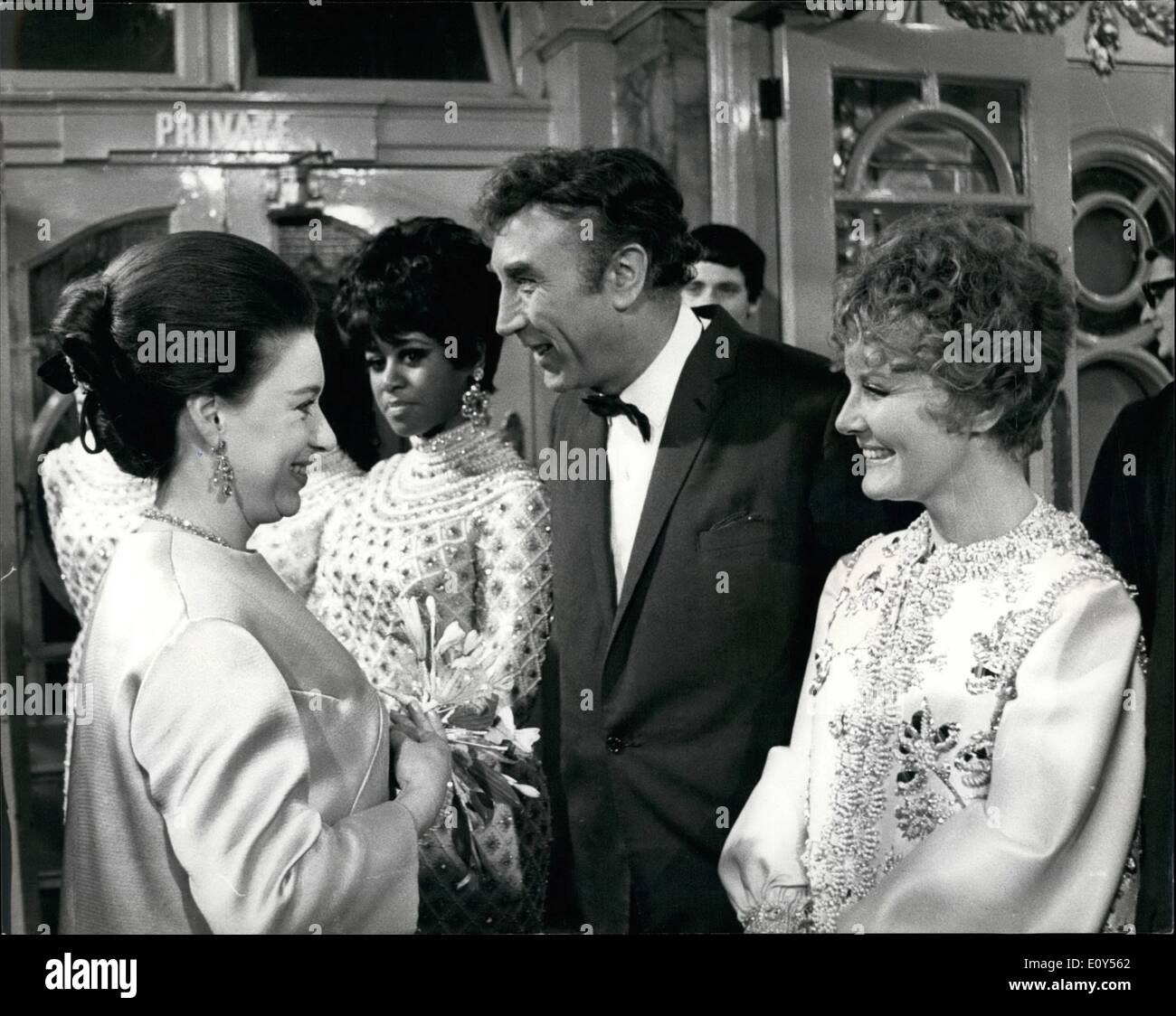 Nov. 11, 1968 - Royals attend the royal variety performance at the London palladium. Queen Elizabeth the queen mother, was accompanied by princess Anne. Prime Charles, princess Margaret and her husband, lot snow-don, when they attended the royal variety performances at the London palladium this evening (Nov 18) in aid of the variety artists Benevolent fund. Photo shows Princess Margret chats to petulant Clark and Frankie Howard ,who made a surprise appearances in the show, standing in for Eric morecambe (recovering from a heart attack) and Erwin wise. Stock Photo
