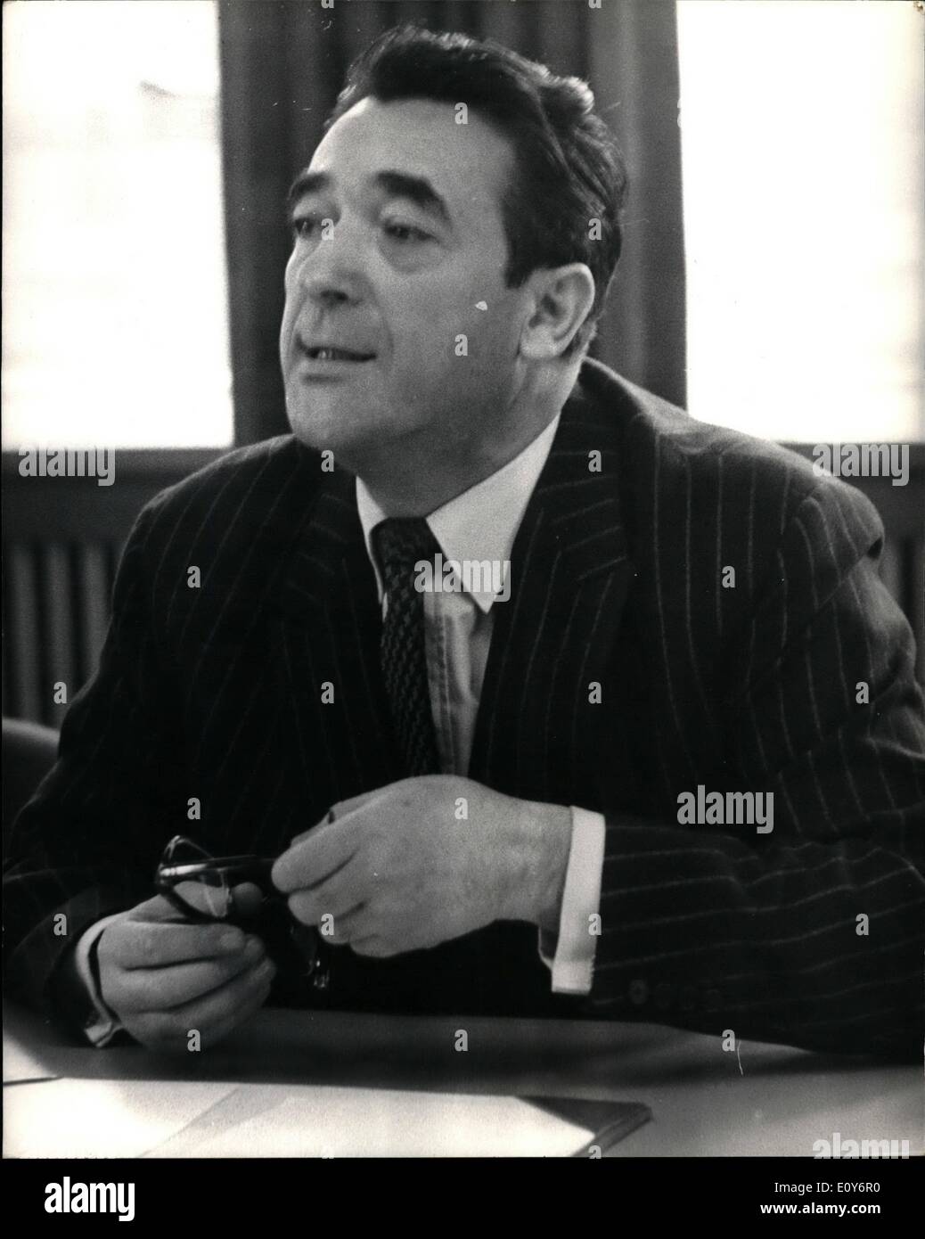 Dec. 12, 1968 - Mr. Robert Maxwell holds press conference: Mr.Robert Maxwell, whose offer to News of the world shareholders closes at 3 p.m. today held a press conference, at Hill Samuel, Wood Street, E.C.2. Photo shows Mr. Robert Maxwell seen speaking at today's Press Conference. Stock Photo