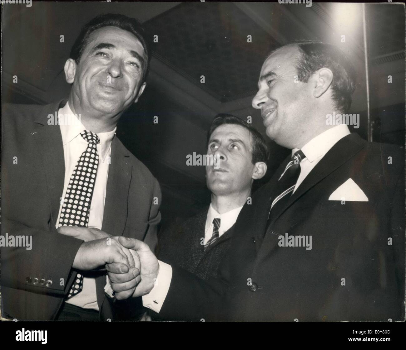 Jan. 02, 1969 - January 2nd 1969 News of the World takeover bid. Murdoch wins vote Ã¢â‚¬â€œ Mr. Robert Maxwell Pergamon Press Stock Photo