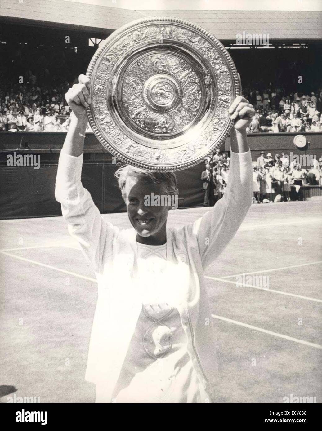 Billie jean king ann jones wimbledon hi-res stock