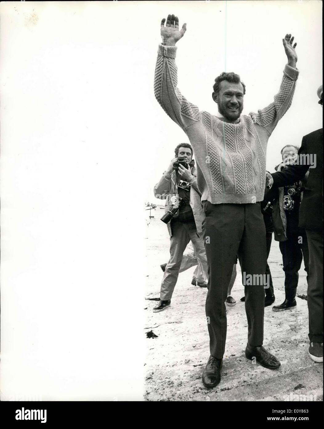 Apr. 23, 1969 - Lone Round-The-World Yachtsman is Home: Lone Yachtsman Robin Knox-Johnston, 30, crosses the finishing line between Pendennis Point and Black Rock Beacon in Falmouth, Cornwall, yesterday, in his 32ft. Ketch Suhaili, at the end of 312-day non-stop voyage round the world. The 30,000-mile voyage wins for Mr. Knox-Jonson the Sunday Times Golden Globe trophy for the first man to circumnavigate the world non-stop and alone Stock Photo