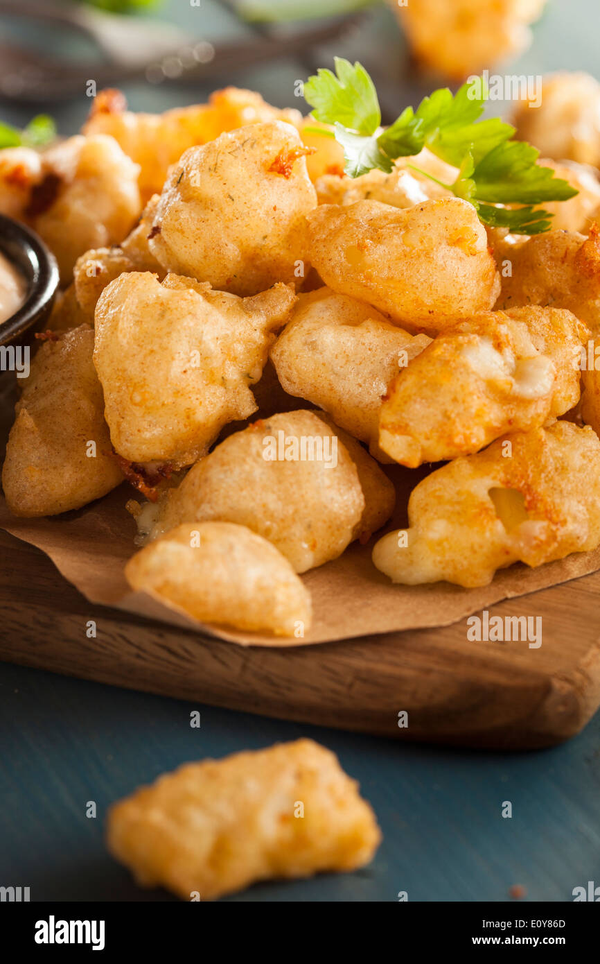 Beer Battered Wisconsin Cheese Curds with Dipping Sauce Stock Photo Alamy