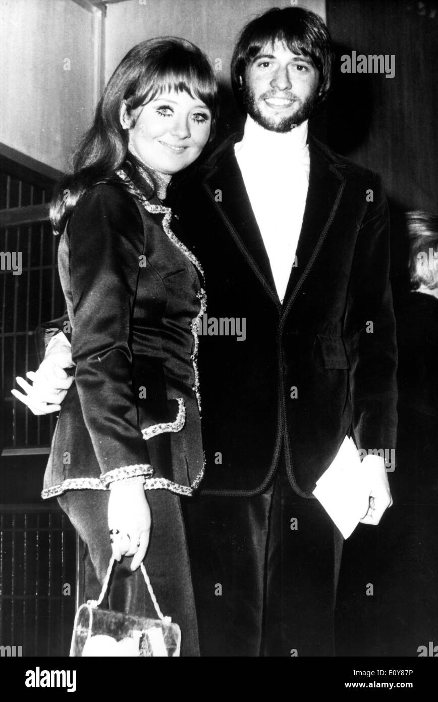 The Bee Gees Maurice Gibb with singer Lulu Stock Photo