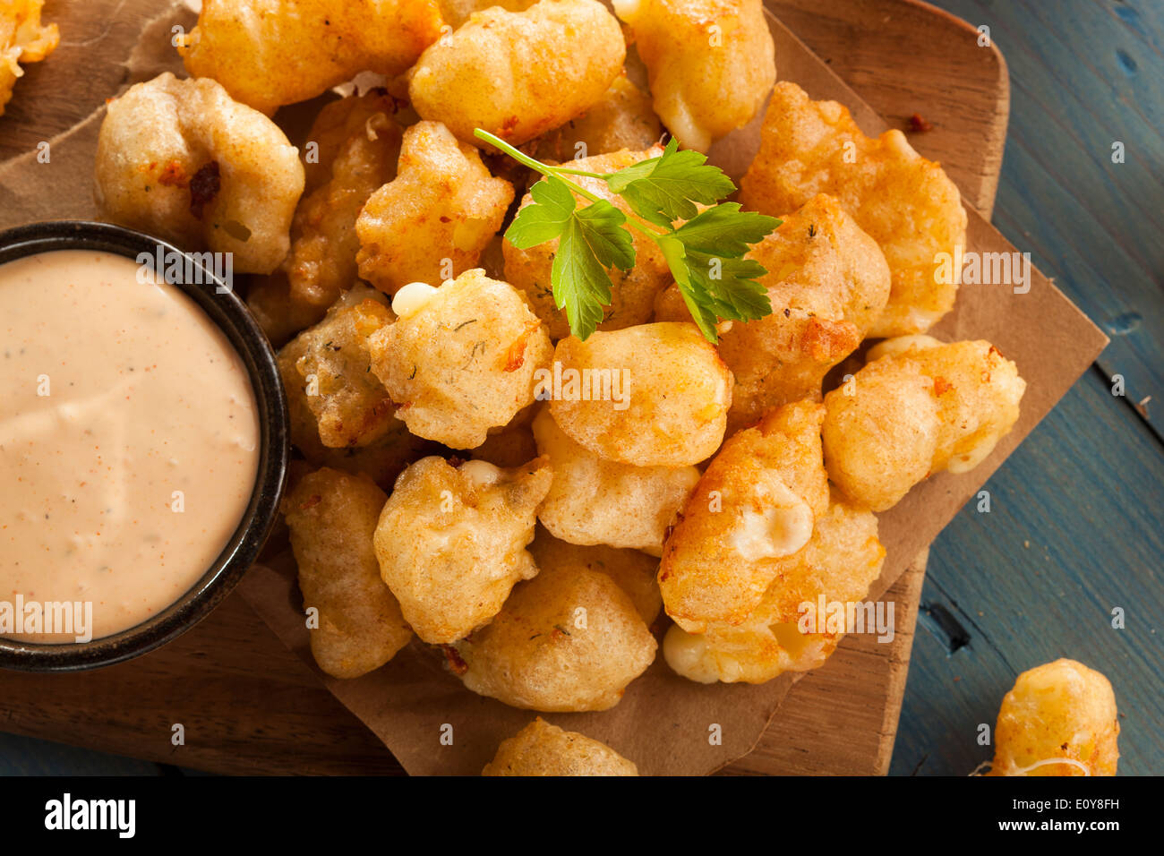 Beer Battered Wisconsin Cheese Curds with Dipping Sauce Stock Photo Alamy
