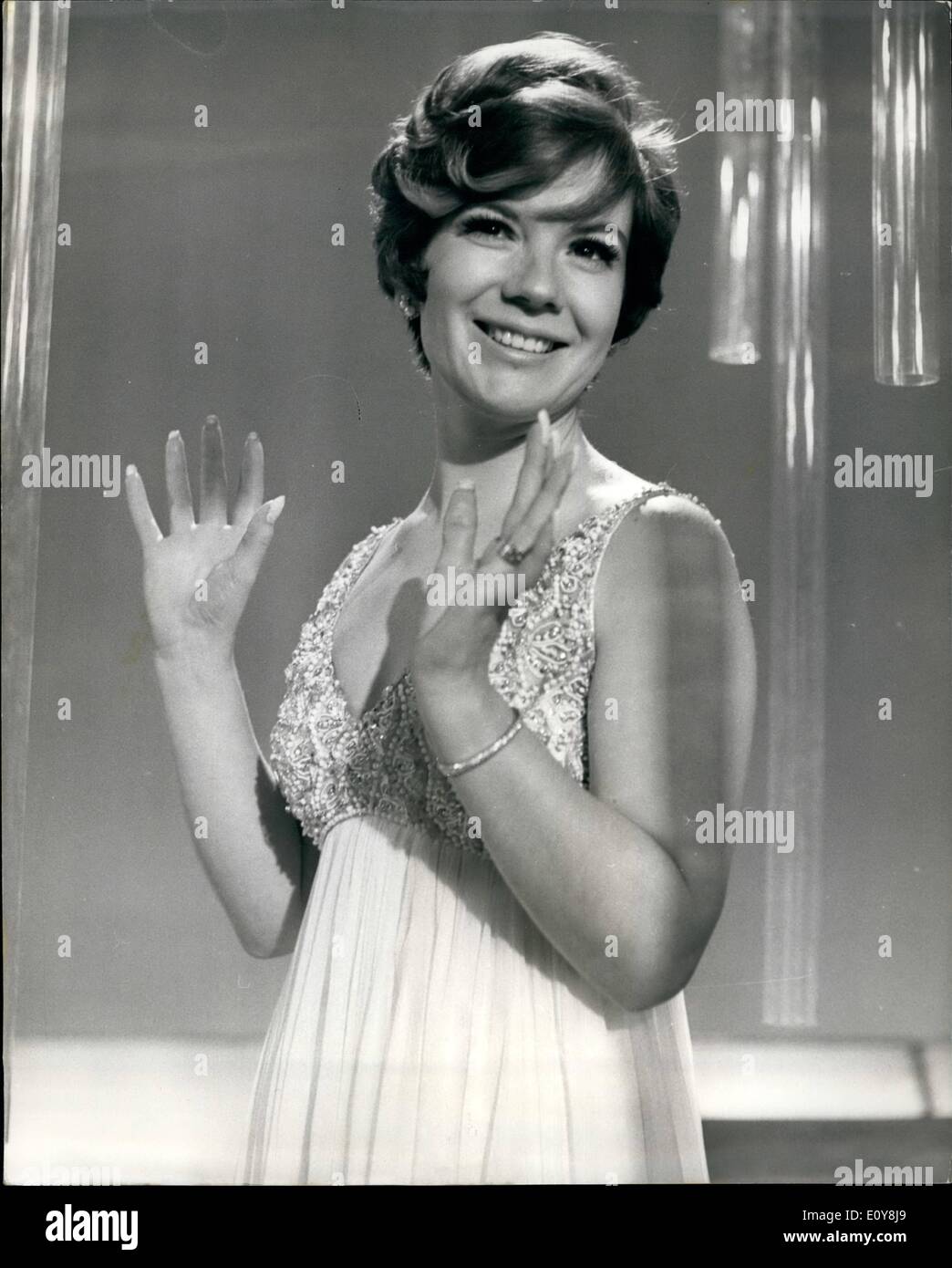 Vikki carr hi-res stock photography and images - Alamy