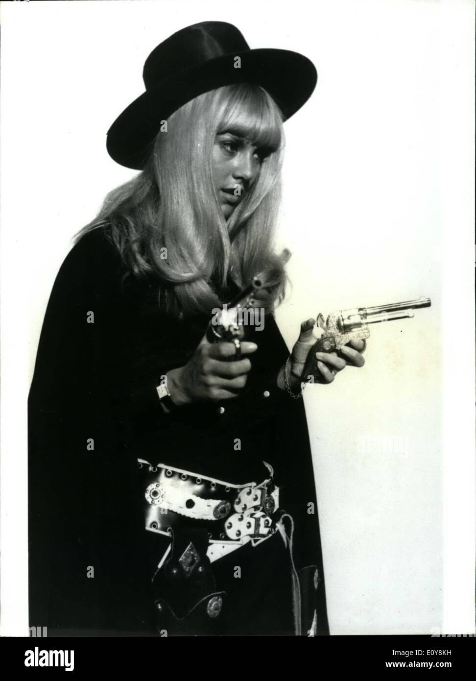 Feb. 02, 1969 - Sylvie Vartan as T.V. Zorro: Sylvie Vartan, Johnny Hallyday's wife and a top singing star in her own, will appear as a sort of a Feminin Zorro in a T.V. show entitled ''La Grande Farandole'' OPS: Sylvie Vartan dressed up as Zorro. Stock Photo