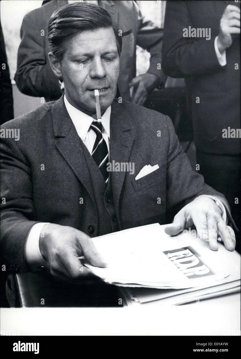 Helmut schmidt 1969 hi-res stock photography and images - Alamy