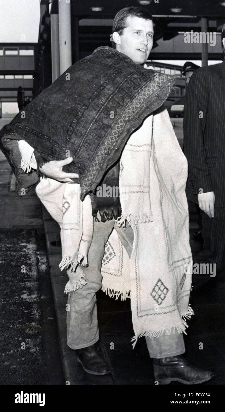 U k anthony lorraine loaded his hires stock photography and images Alamy