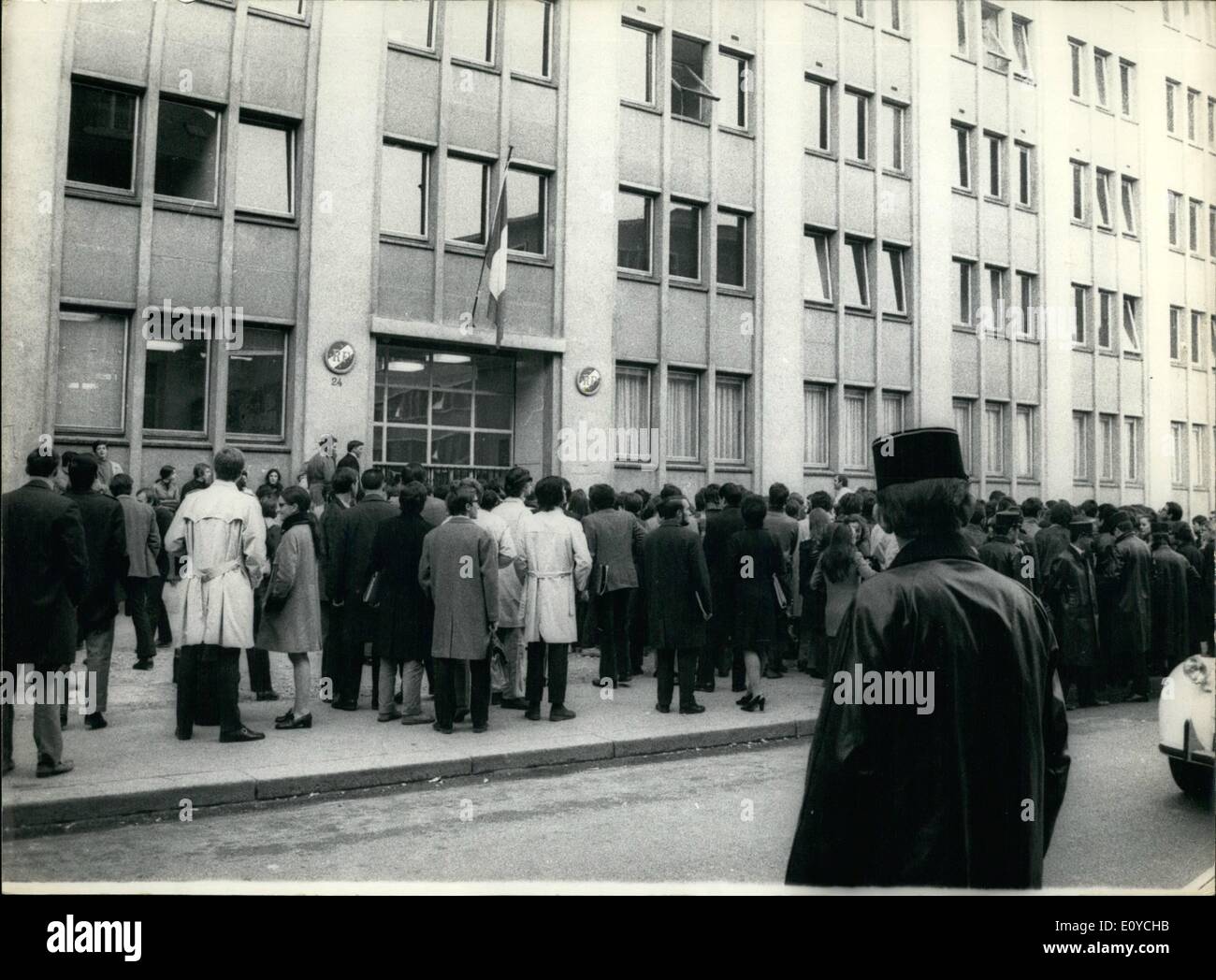 Nov. 11, 1969 - Medics Threaten To Occupy School: First And Second Year Students Of The Paris Medical School Threatened To Occupy The School Premises As A Protest Against The New Regulations Barring Them From Hospital Practice. Photo shows Medical Students Pictured Before The School Closed And Guarded By Police. Stock Photo