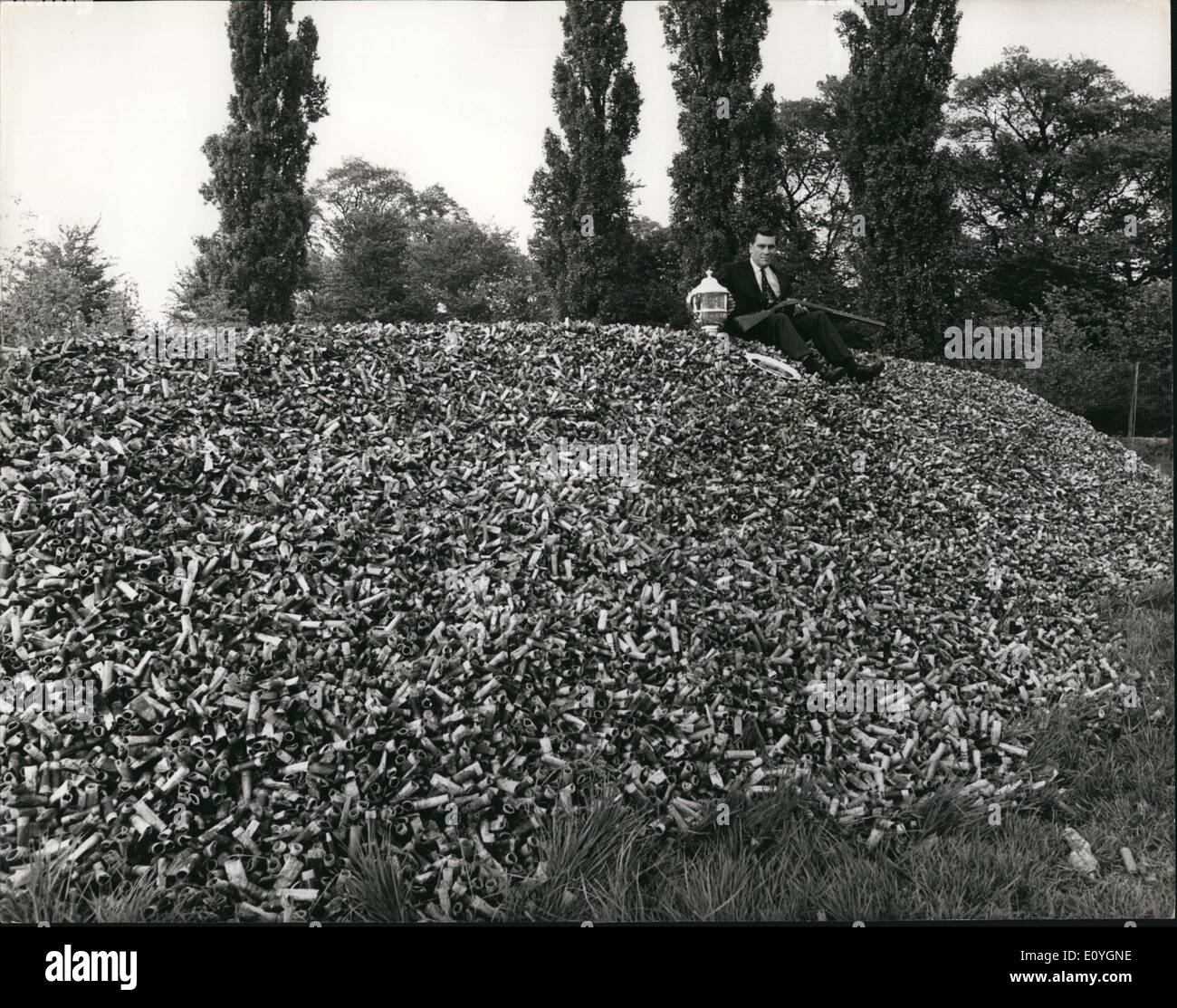 May 05, 1970 - Big Shot Rests on ''Shooter's Hill'' : Keith Broomfield, of Heacham, near King's Lyan, Norfolk, with ''The Daily Stock Photo