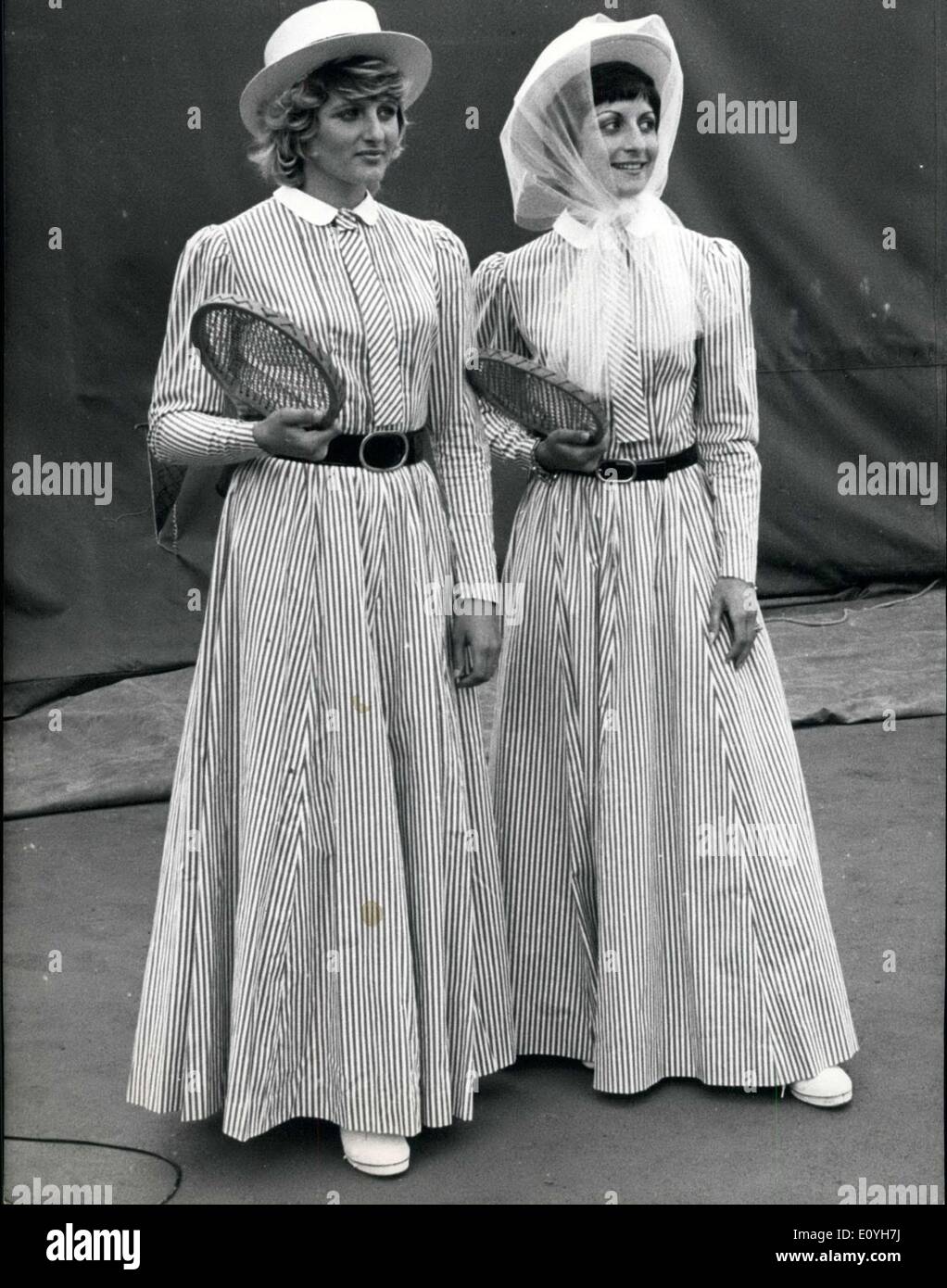 May 30, 1970 - Models in Women's 1900s Tennis Outfits at French Open Stock  Photo - Alamy