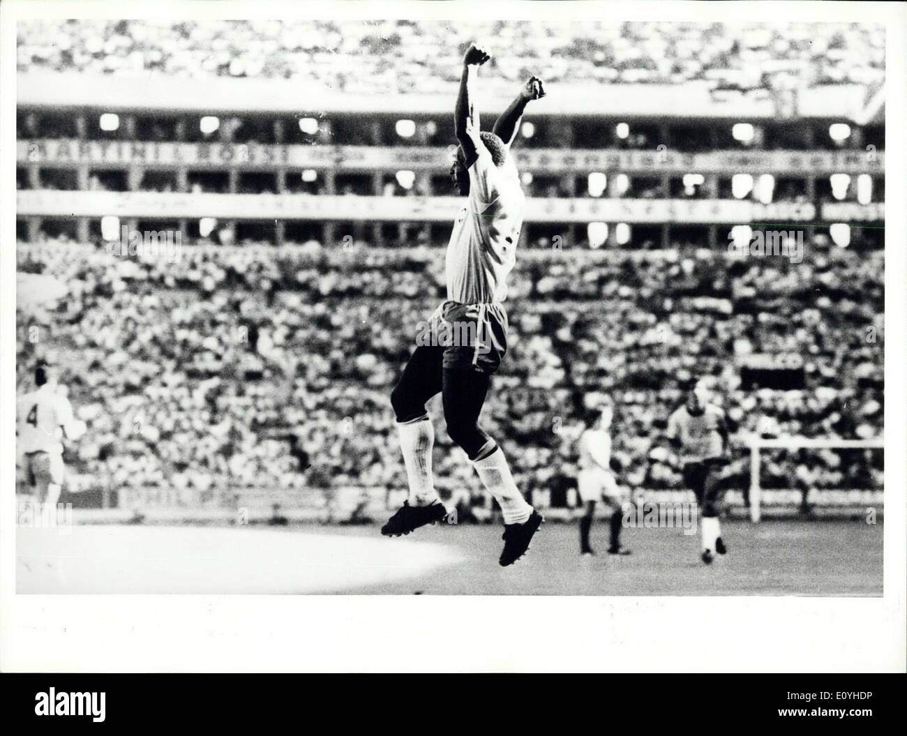 Pele 1970 hi-res stock photography and images - Alamy