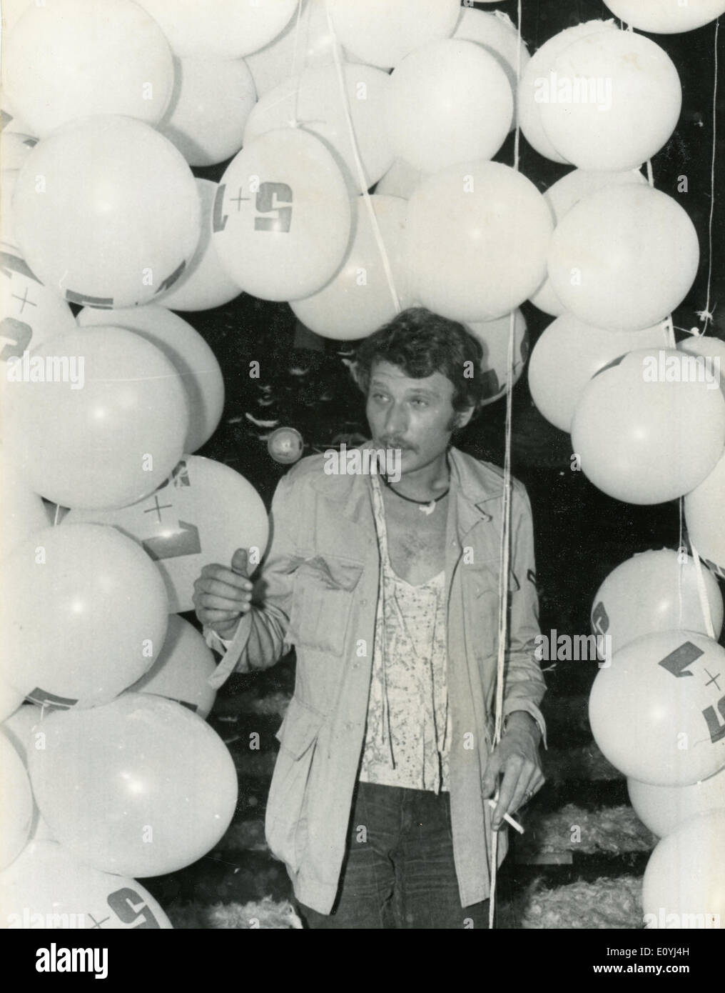 Jun 29, 1970 - Paris, France - JOHNNY HOLLYDAY arrives at the premiere of the film ''5+1''../Z Stock Photo