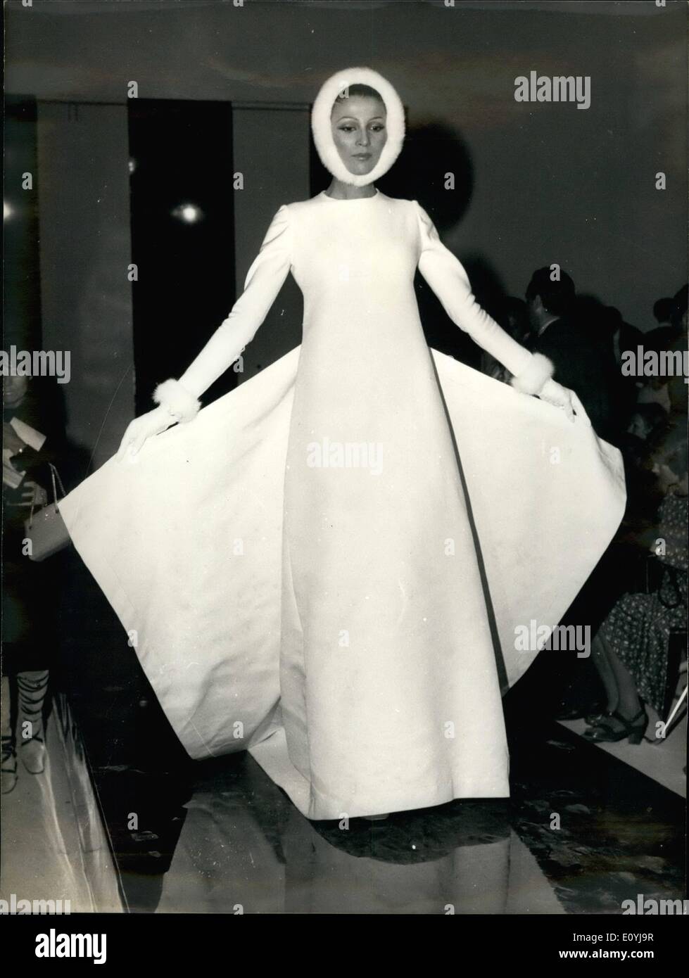 1970 a view of paris robinson village hires stock photography and