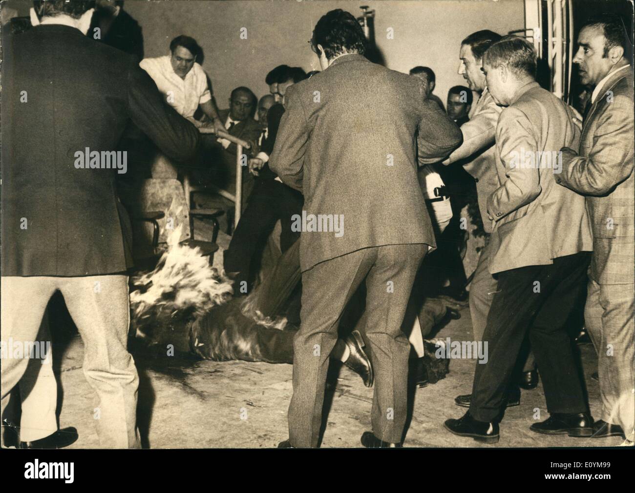 Sep. 22, 1970 - Jose-Maria Elossegui, on fire self immolation protest in France ESS Stock Photo