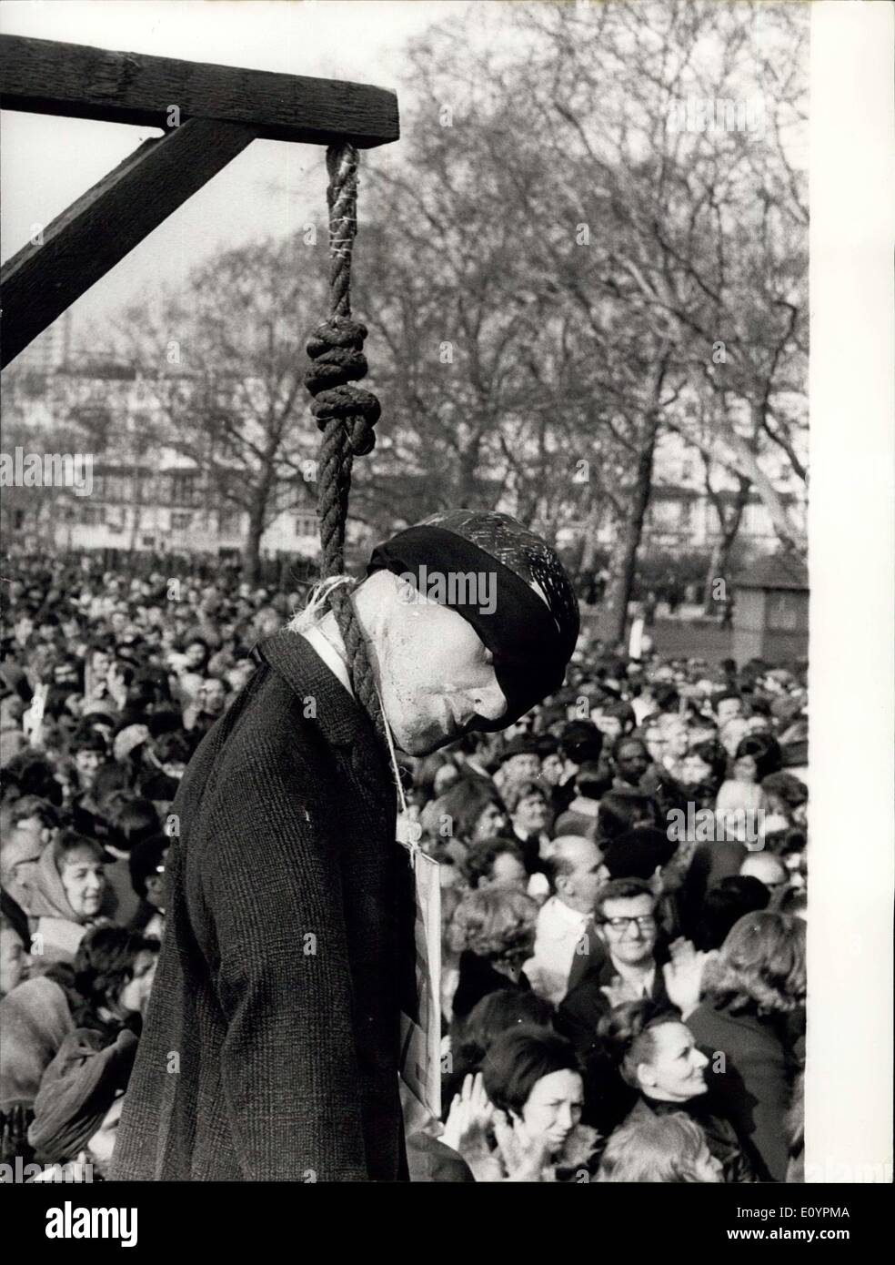 Feb. 25, 1971 - Striking Postal Workers Are Joined By Post Office Engineering Union At Mass Rally In Hyde Park: Post Office strikers from many parts of Britain were joined by members of the Post Office Engineering Union, who are giving their support to the strikers, when they attended a mass rally in Hyde Park today. They were addressed by Tom Jackson, chief of the Post Office Workers' Union, and Lord Dela Court-Smith, General-Secretary of the Post Office Engineering Union. Photo shows An effigy of Mr Stock Photo