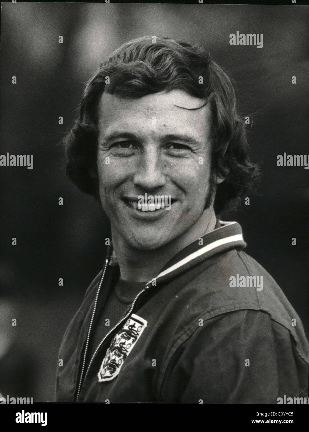 Nov. 11, 1971 - International Footballer and Arsenal star Bob McNba named in Divorce Petition: Bob McNab aged 27, the England and full - back has named in a divorce petition by Douglas Harrison, a Senior Executive of Management Agency and Music, a ?15 million empire controlling; Tom Jones and Engelbert Humperdinck. He allege that McNab committed adultery with his 30 year old wife, Marion, from whom he parted some four months age Stock Photo