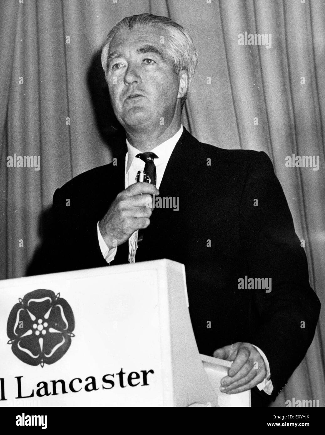 Nov 29, 1971; London, UK; Minister of State at Britain's Department of Health and Social Security, LORD ABERDARE, opened the General Assembly of the World Federation of Proprietary Medicine Manufacturers, at the Royal Lancaster Hotel in London. The picture shows Lord Aberdare during the opening speech for the conference. Stock Photo
