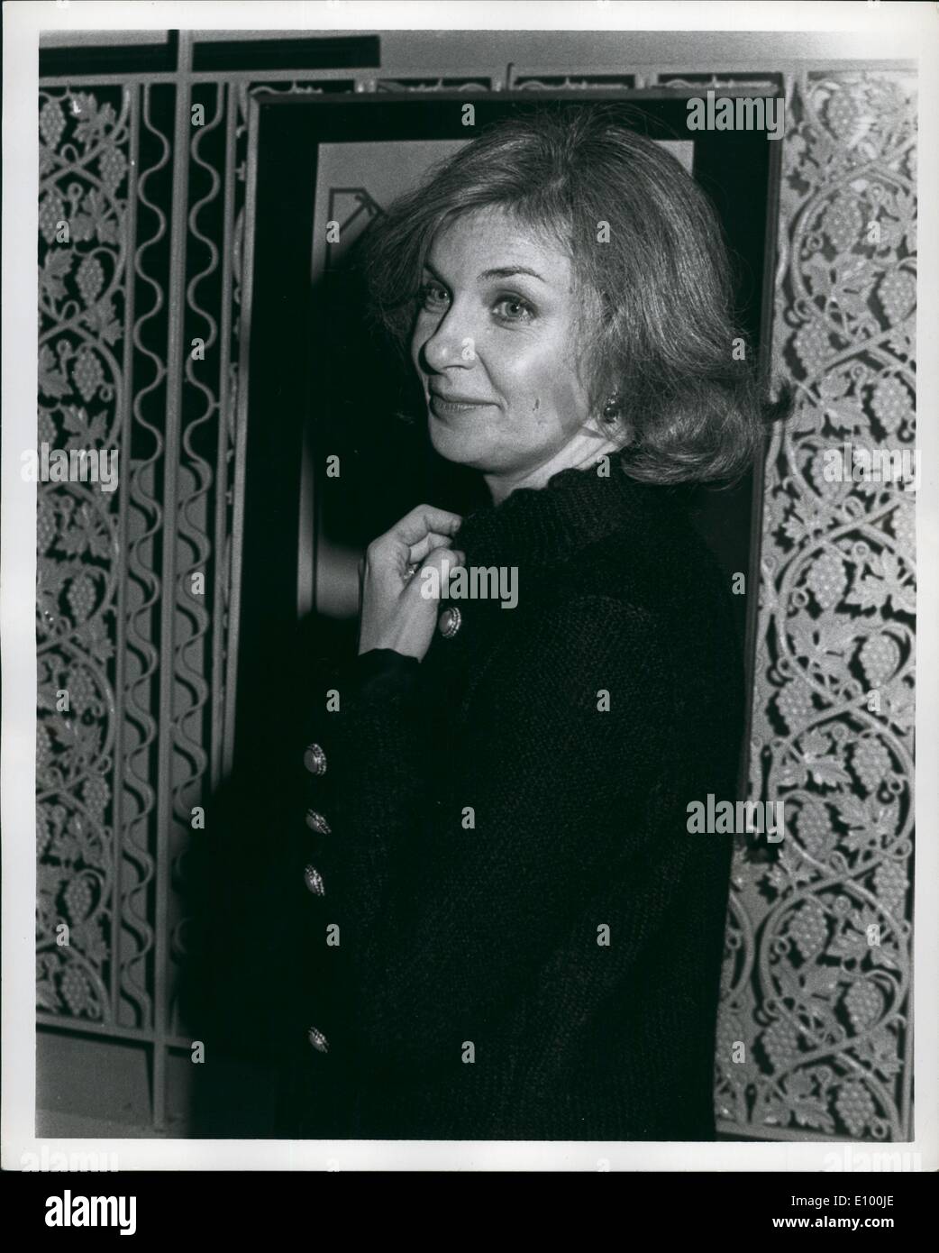 Feb. 02, 1972 - Joanne Woodland, 12/4/73,Zoe72 / Bone Angel, Eugene Spat3  1973 Stock Photo - Alamy