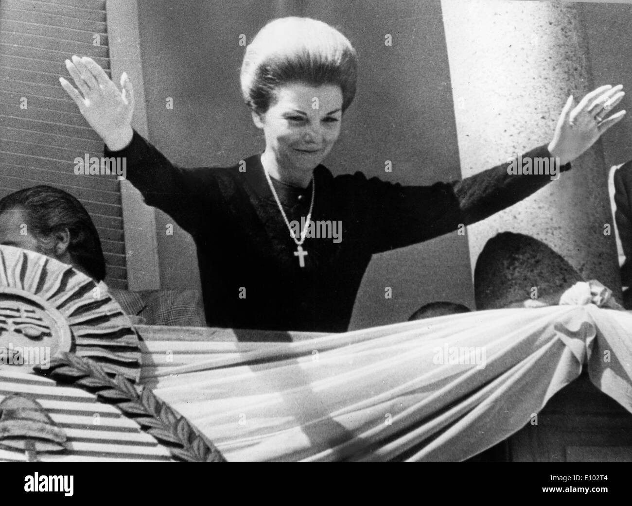 Isabelita Perón  waves from the balcony of Casa Rosada Stock Photo