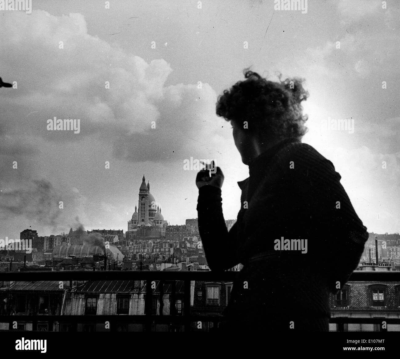 Smoking in france hires stock photography and images Alamy