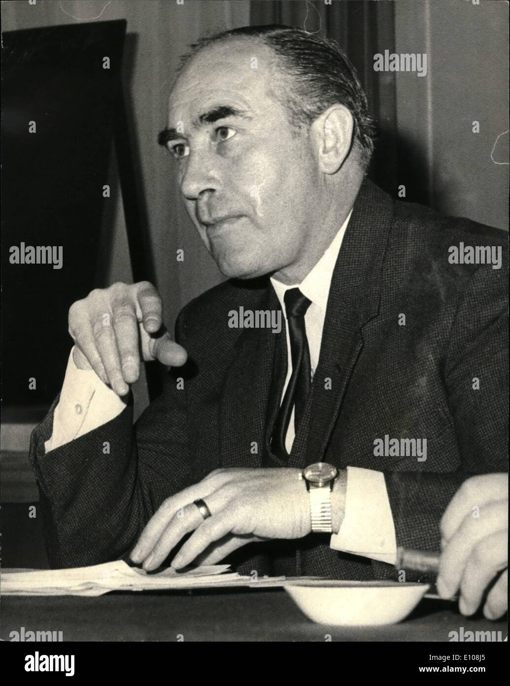 Mar. 03, 1970 - Sir Alf Ramsey announces world cup squad.: Sir Alf Ramsey today announced his world cup squad, at a meeting organised by the Sports Writers' Association - at the Great Western hotel, Paddington. Photo shows Sir Alf Ramsey announces his world cup squad - at today's meeting. Stock Photo
