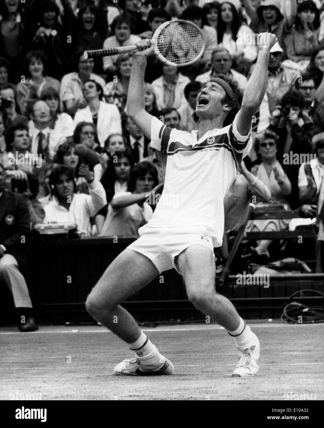 John McEnroe beat Borg at Wimbledon Stock Photo