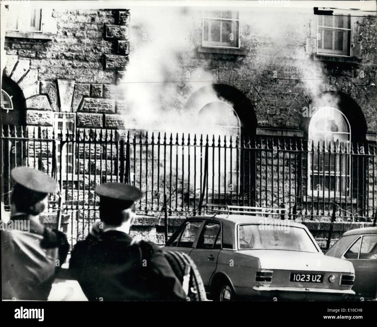 Apr. 04, 1972 - Troops storm jail to free hostages; Soldiers burst into a room in Armagh jail yesterday and overpowered 10 prisoners who had threatened to kill a policeman and two prison officers whom they were holding hostage. The prisoners, who were all on remand, had demanded to be freed and g iven safe pasage to the Eire border, eight and given safe passage tothe Eire border eight miles away. CS gas was fired through windows into the room before the troops entered Stock Photo