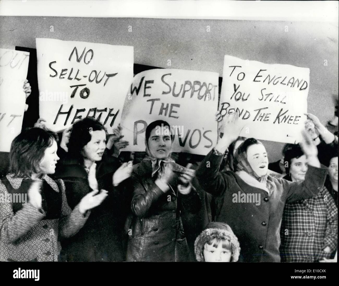 Apr. 04, 1972 - Women clash in Belfast: Roman Catholic women fought and screamed at each other in Belfast yesterday as supporters of the Provisional IRA broke up a meeting by the Women Together group, called to back the growing demand for an end to terrorism. Groups of youths and girls carrying placards supporting the Provisionals invaded the Holy Cross School Hall in Andersonstown, singing Republican songs and stamping. Outside, eggs were thrown Stock Photo
