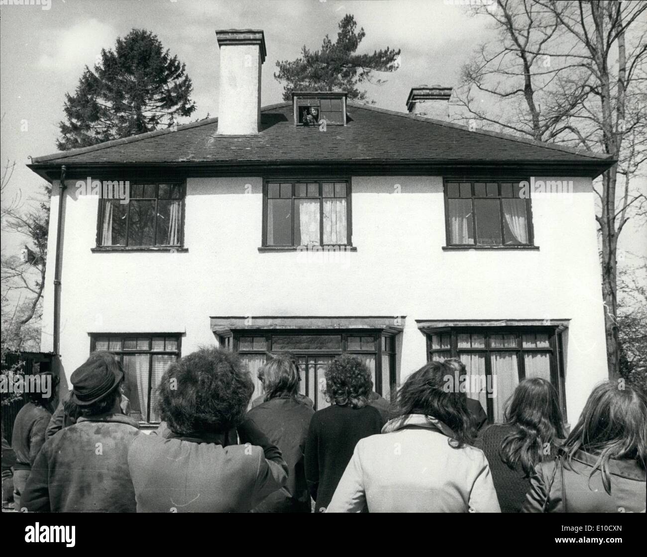 Apr. 04, 1972 - Women Barricade themselves in house.: Two women barricade themselves into an attic yesterday as bailiffs moved into their home, which is to be demolished to make way for the A34 Abingdon by-pass. One of the women, Miss Iris Mason,53, threatened to throw herself off the roof. She was protesting about the amount of compensation to ne paid by the Department of the Environment for the house in Hinskey Hill, Oxford, which she occupies with Miss Kathleen Flower, 88. The two women left the attic five hours later, after talking to their solicitor Stock Photo