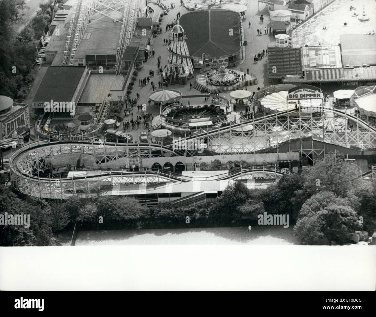 A view of the Vista Parade at Battersea Park Pleasure Gardens. Photo d'actualité