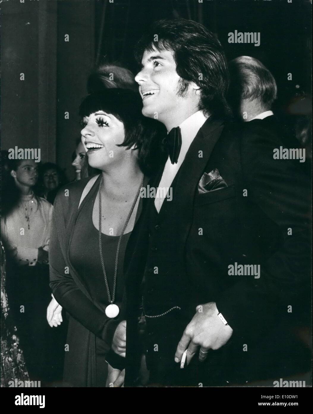 May 05, 1972 - Liza Minnelli To Mary Desi Arnaz Jr Actor Desi Arnaz Jr., said in a Tokyo that he will be marring Liza Minnelli, Stock Photo