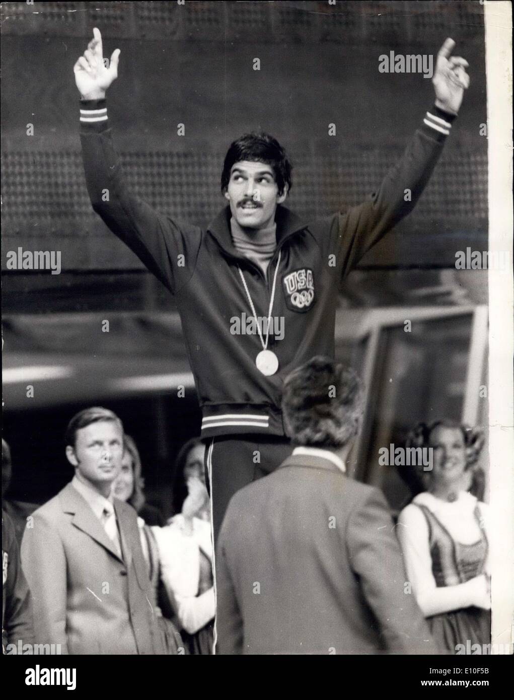 Sep. 04, 1972 - Olympic Games in Munich, swimming, Mark Spitz wins his fifth gold medal: Mark Spitz of American raises his arms Stock Photo