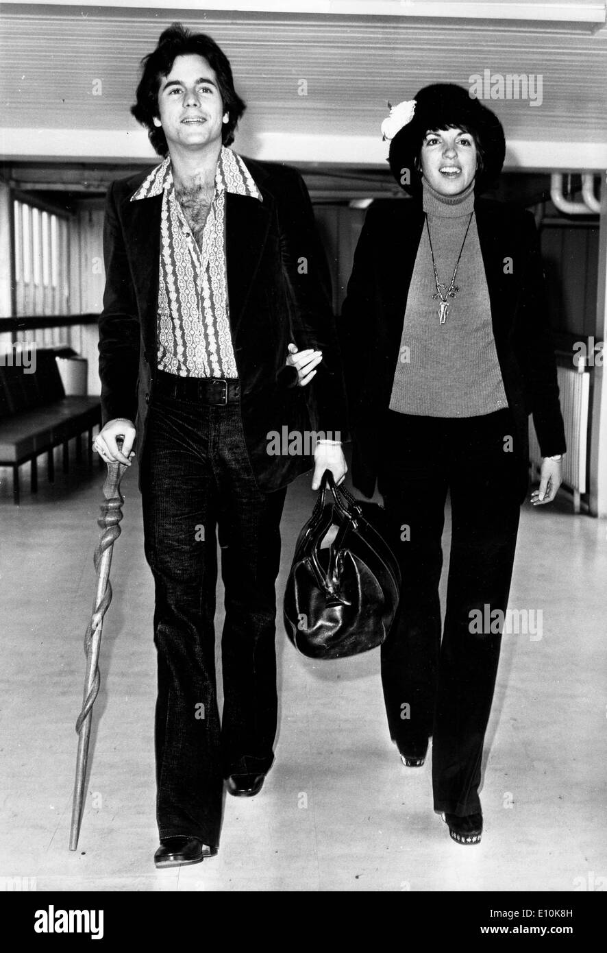 Singer Liza Minnelli travels with Desi Arnaz Jr. Stock Photo